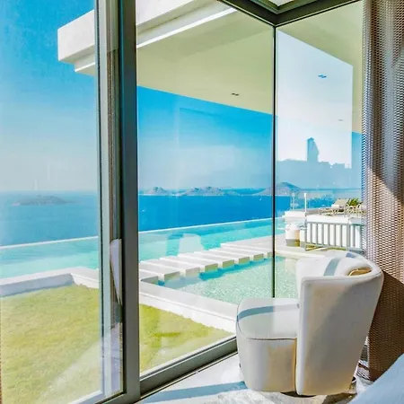 Luxury In With Breathtaking Views بودروم