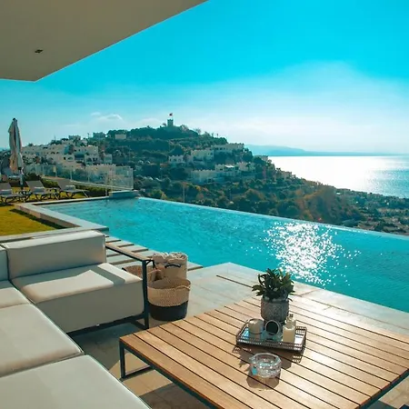 Luxury In With Breathtaking Views بودروم