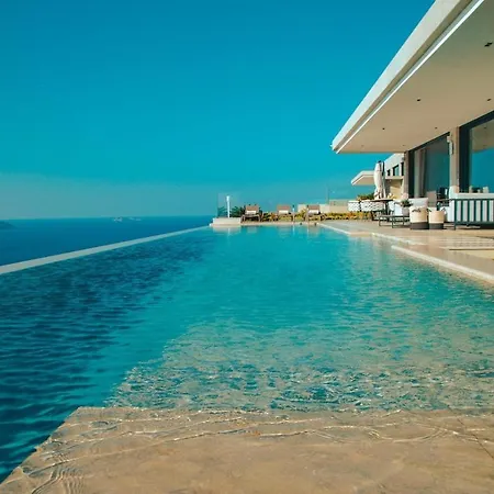 Vilă Luxury In With Breathtaking Views