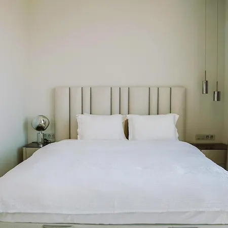 Luxury In With Breathtaking Views *